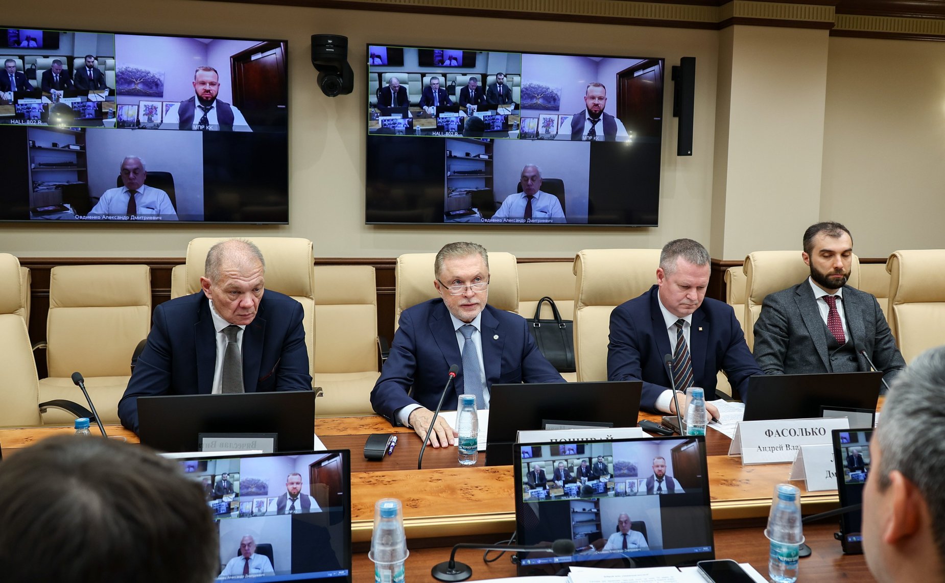 Круглый стол Комитета Совета Федерации по экономической политике