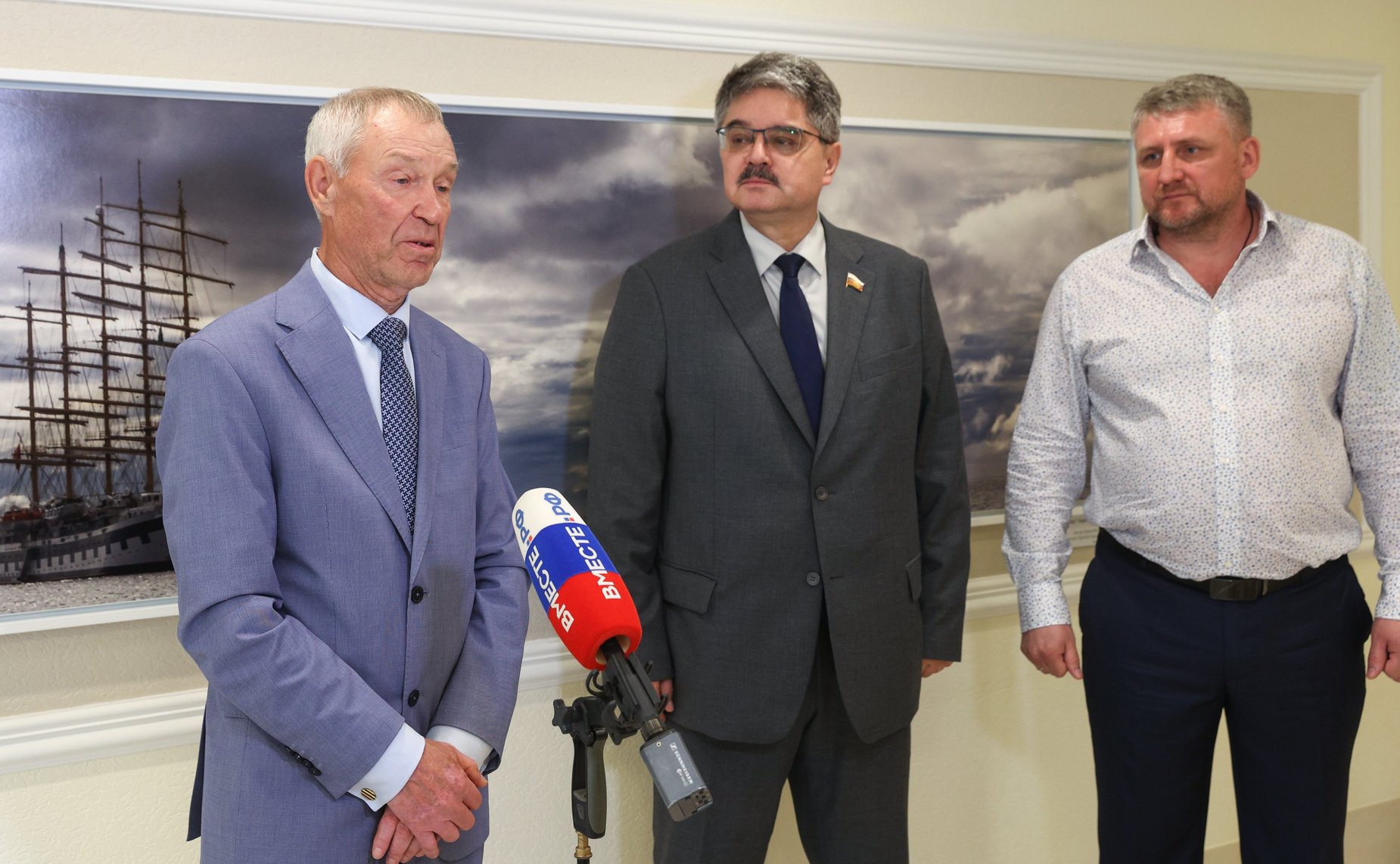 Открытие в Совете Федерации выставки творческих работ президента Международного союза художников-анималистов Сергея Ильинского-Акулова