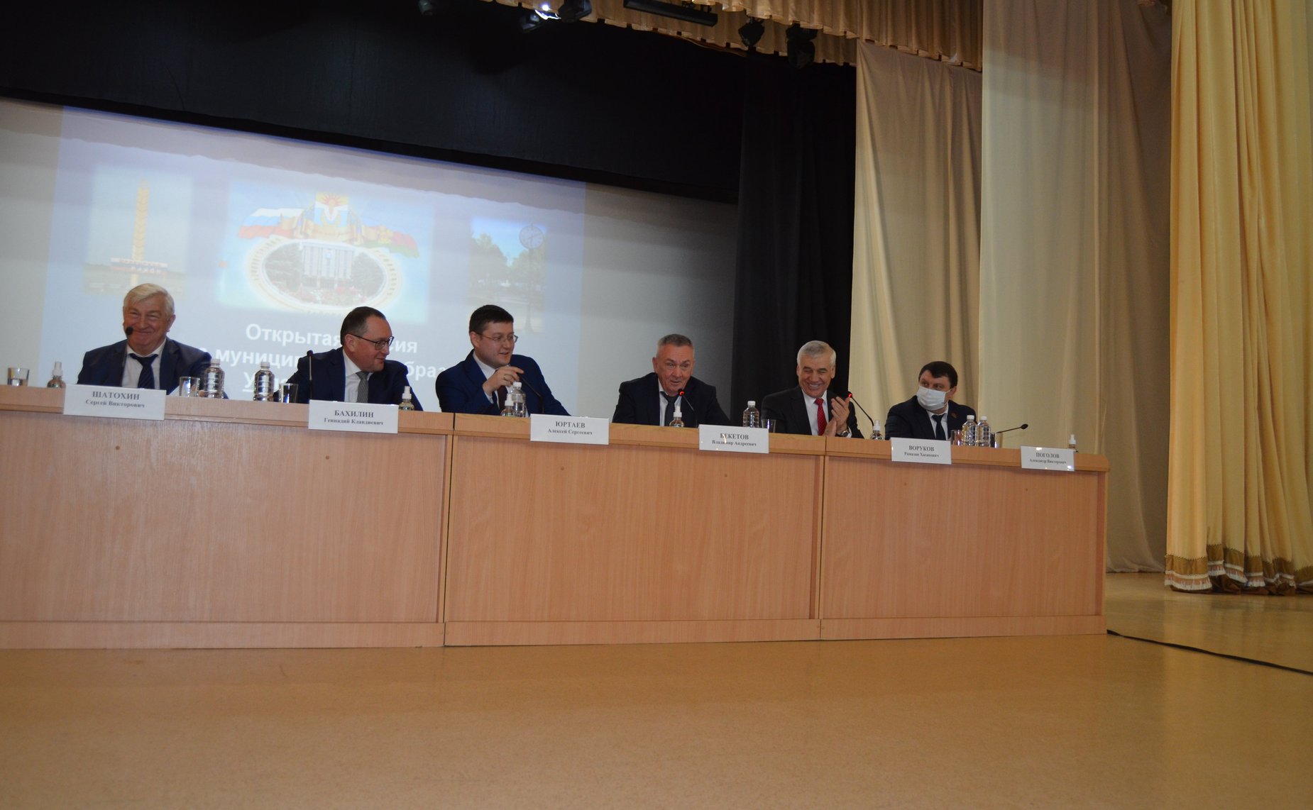 Владимир Бекетов принял участие в сессии депутатов муниципального образования Успенский район Краснодарского края