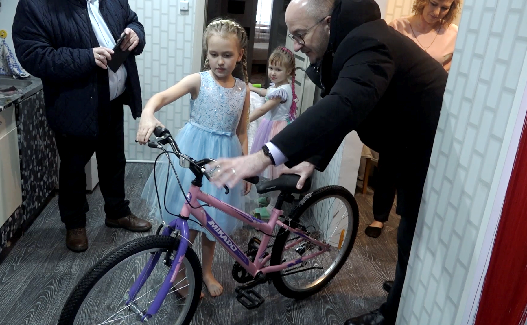 Олег Цепкин принял участие в Губернаторской акции «Ёлка желаний»