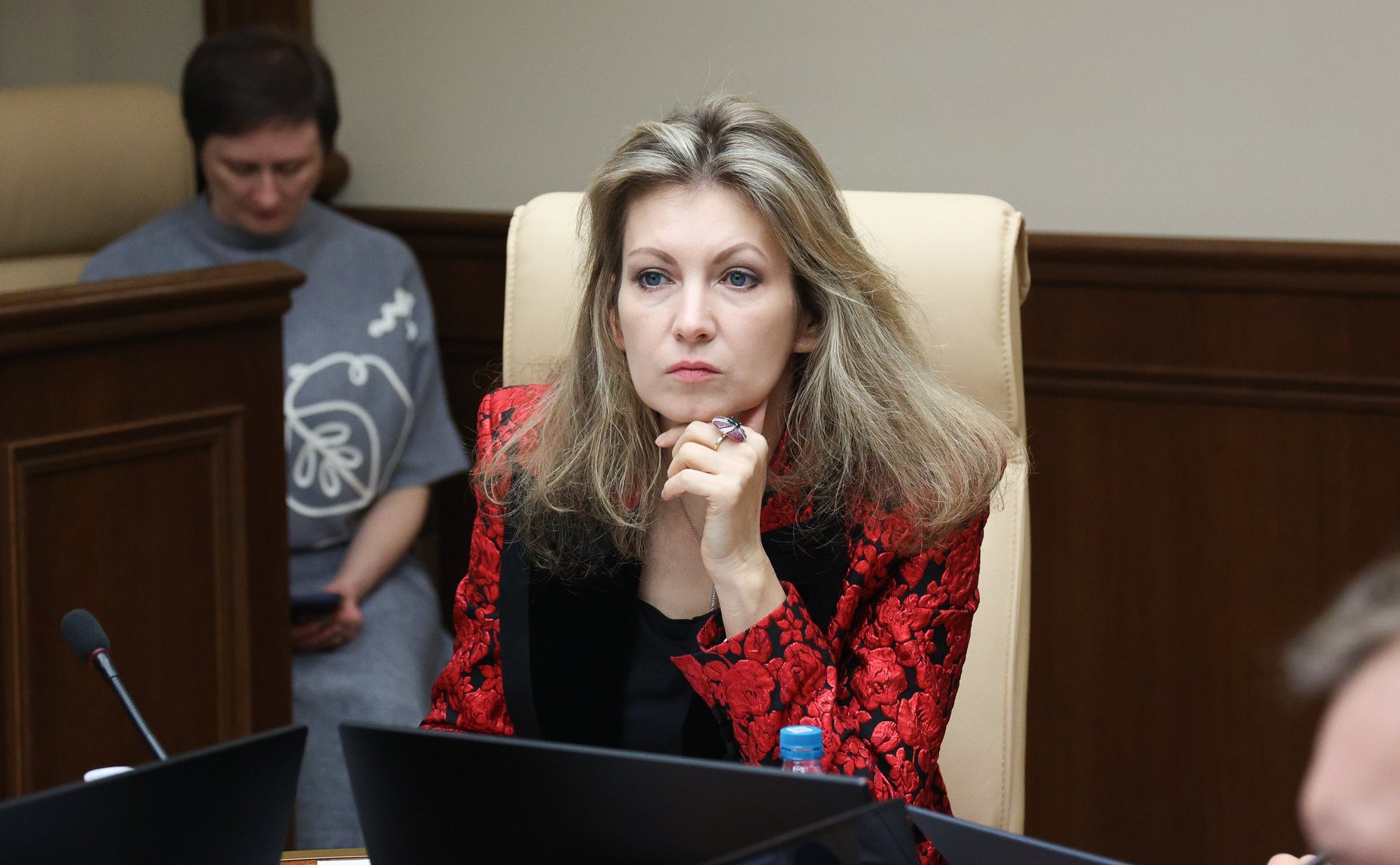 Совещание Комитета СФ по экономической политике «Вопросы увеличения производства автомобилей для оказания услуг такси с учетом требований к уровню их локализации»