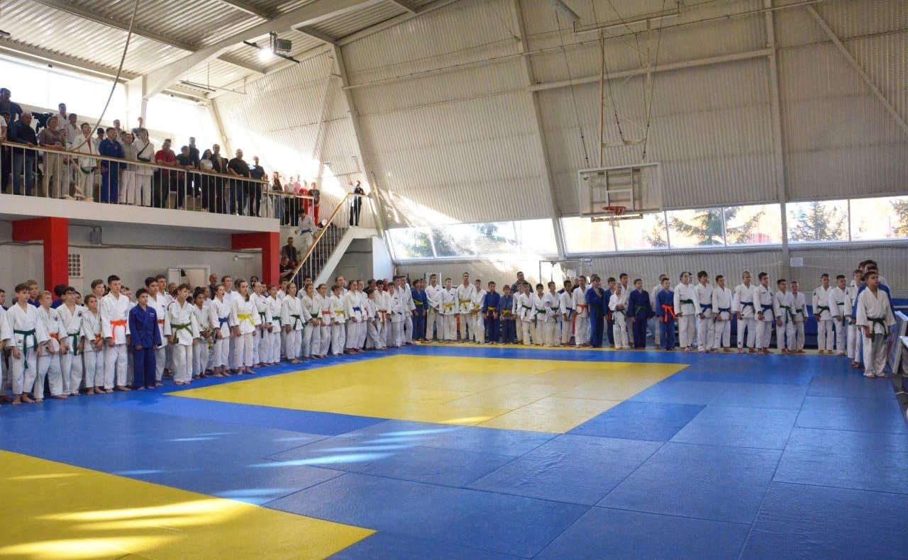 Николай Владимиров приехал на Всероссийский турнир по самбо