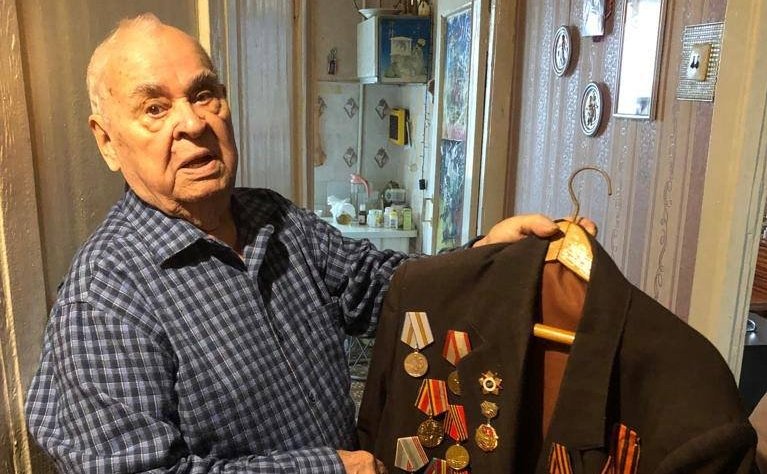 Михаил Белоусов поздравил семью тамбовчан с 70-летним юбилеем совместной жизни