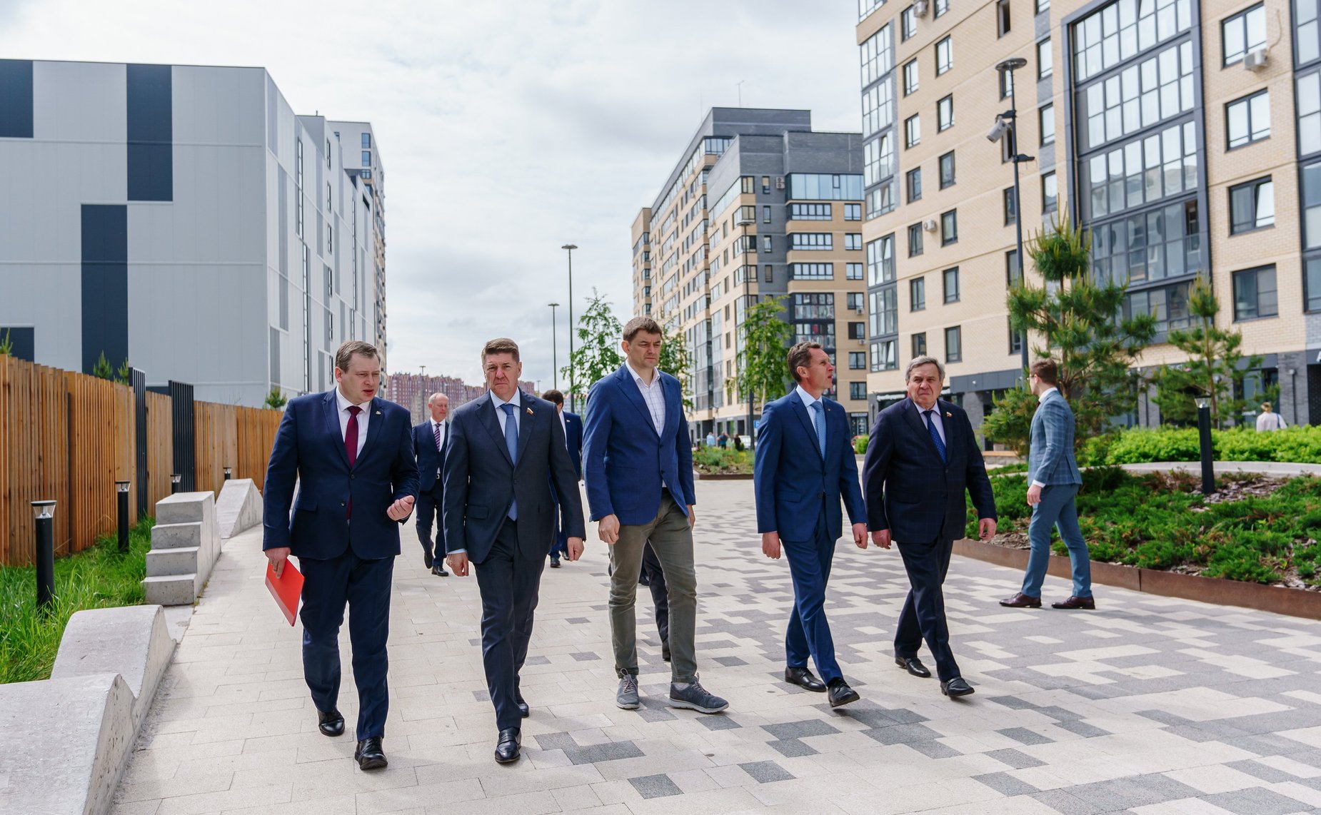 Сенаторы РФ осмотрели площадку Комплексного Развития Территории №1