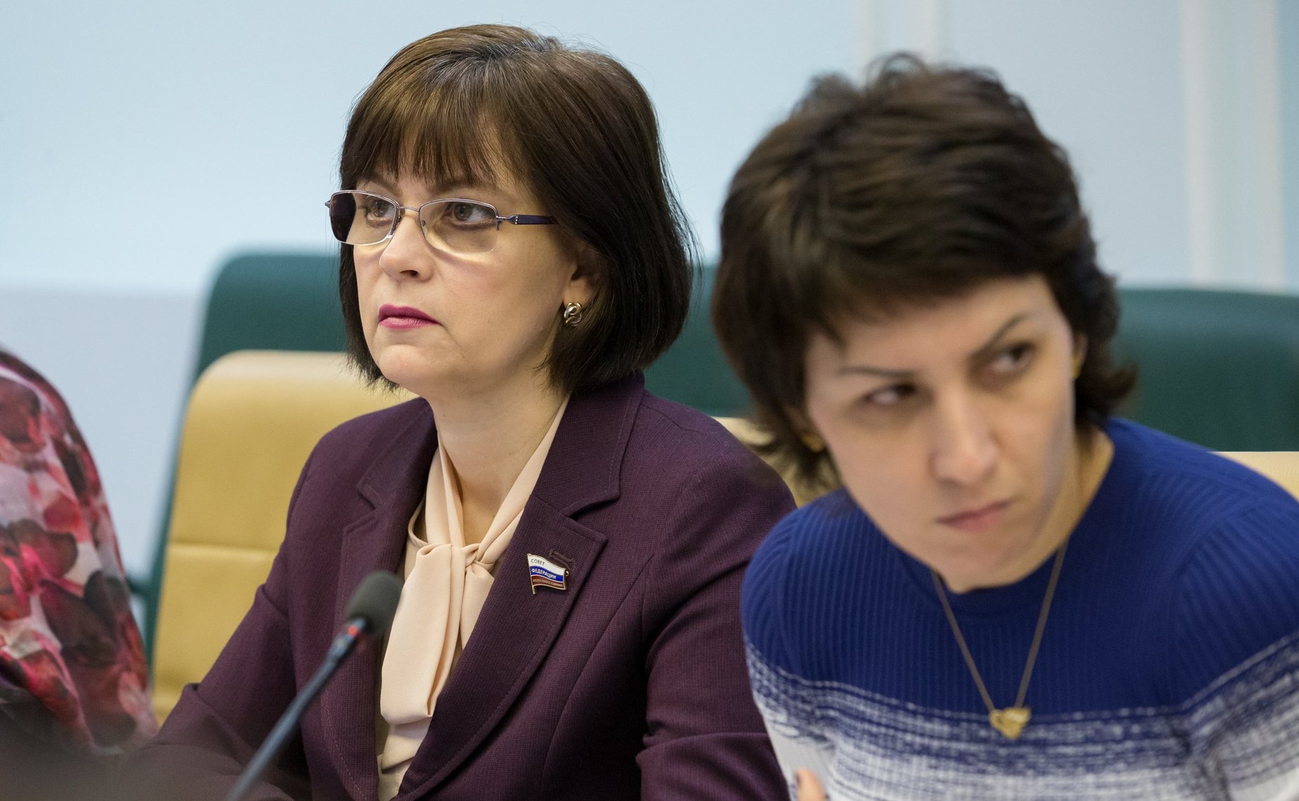 Е. Попова и Т. Лебедева