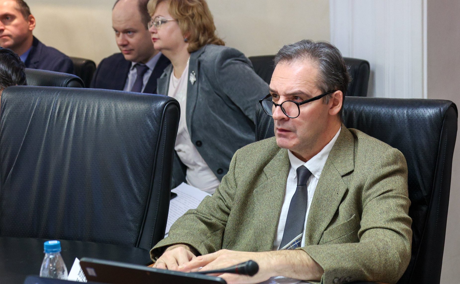 Круглый стол Комитета Совета Федерации по бюджету и финансовым рынкам на тему «Полномочия субъектов РФ в области законодательства о налогах и сборах как инструмент развития экономической самодостаточности»