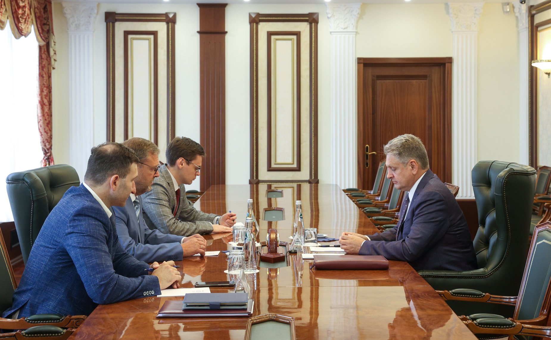 Встреча заместителя Председателя Совета Федерации Константина Косачева с генеральным секретарем Международного движения русофилов