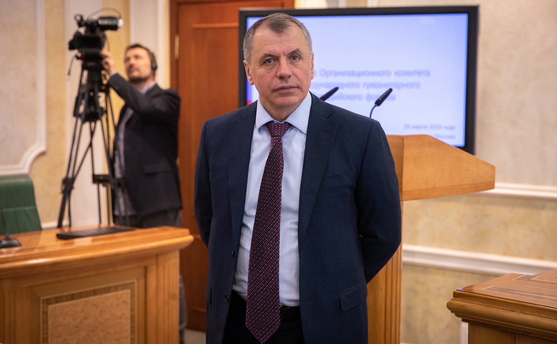 Владимир Константинов