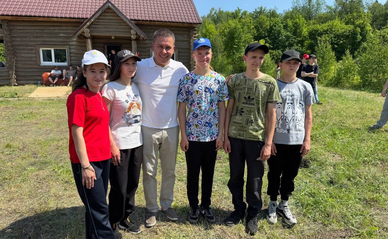 Айрат Гибатдинов в преддверии Дня защиты детей провел занятие в рамках проекта «Школа защитников Родины»