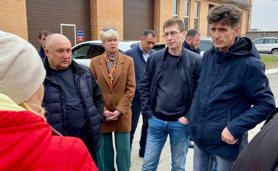 Андрей Базилевский встретился с жителями комплекса в с. Мирное Хабаровского района