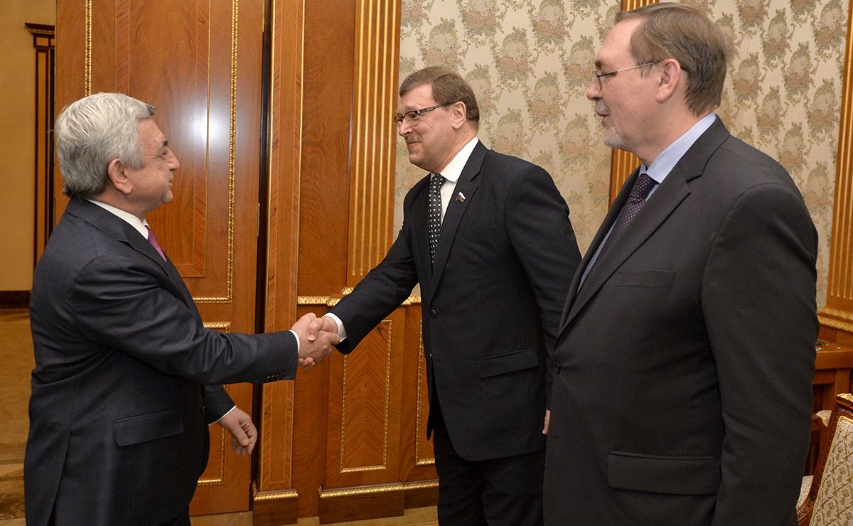 Встреча председателя Комитета Совета Федерации по международным делам Константина Косачева и Президента Республики Армения Сержа Саргсяна