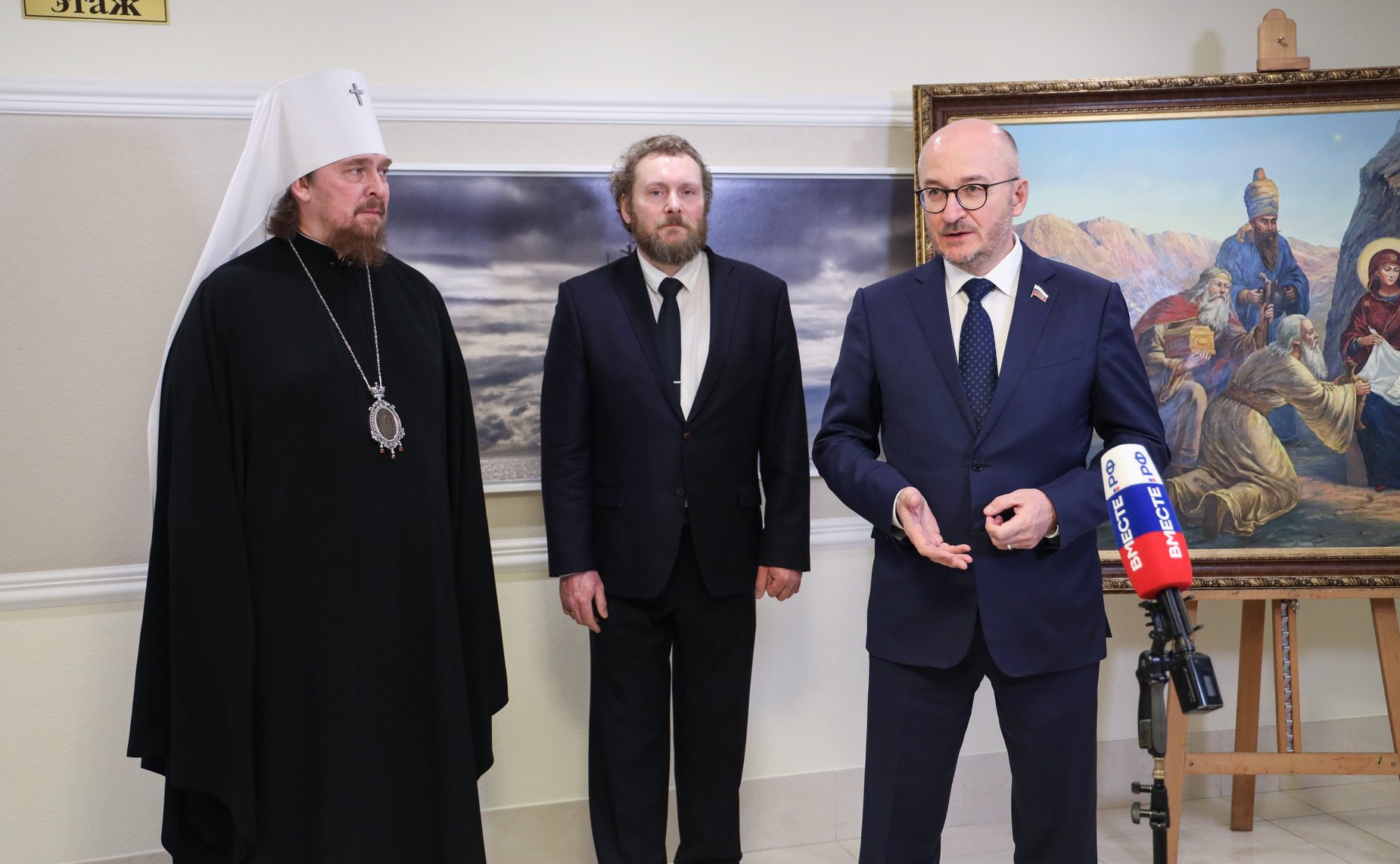 В Совете Федерации открылась выставка «Радость Рождества Христова»