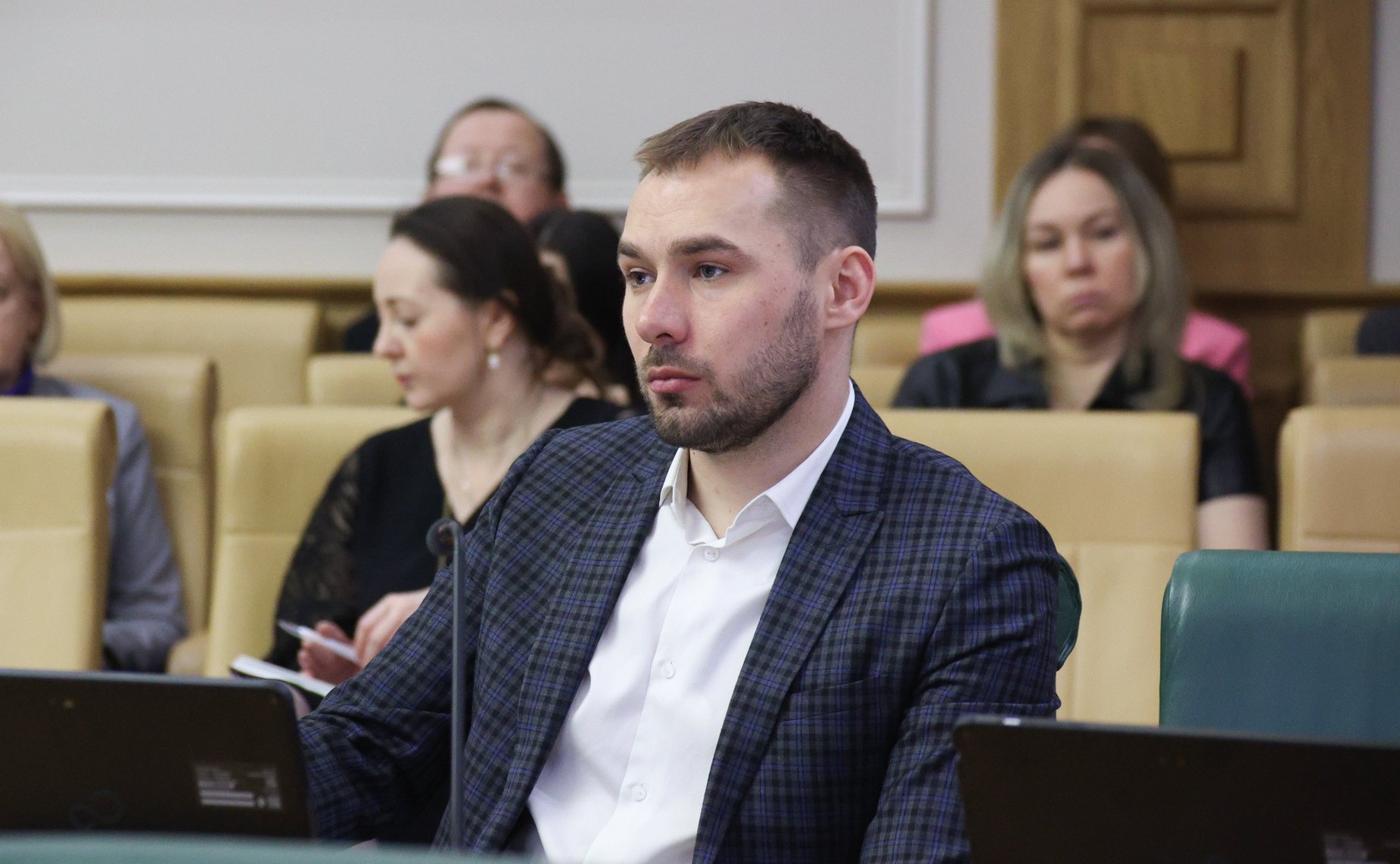 Заседание Комитета СФ по конституционному законодательству и государственному строительству