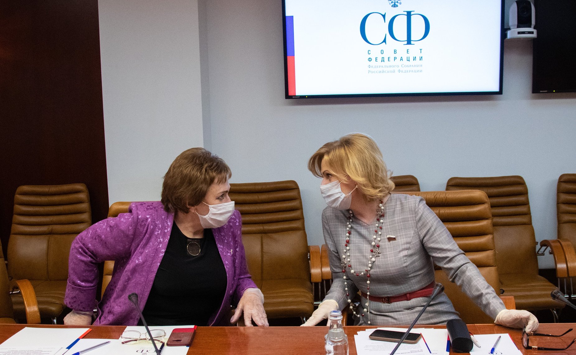 Елена Бибикова и Инна Святенко