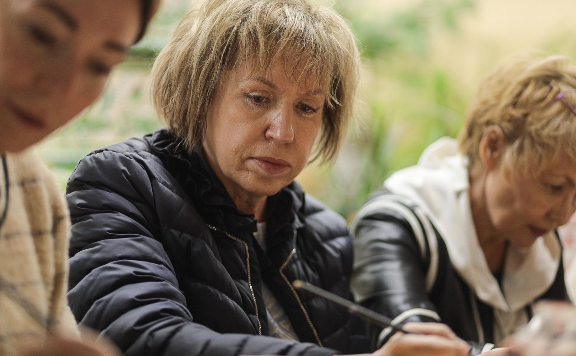 Члены Комиссии Совета Федерации по сохранению и развитию народных художественных промыслов встретились с представителями Художественного косторезного училища им.Н.Буторина и предприятия «Беломорские узоры»