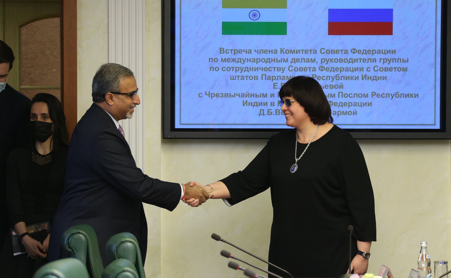 Встреча Елены Афанасьевой с Чрезвычайным и Полномочным Послом Республики Индии в РФ Д.Б. Венкатешем Вармой
