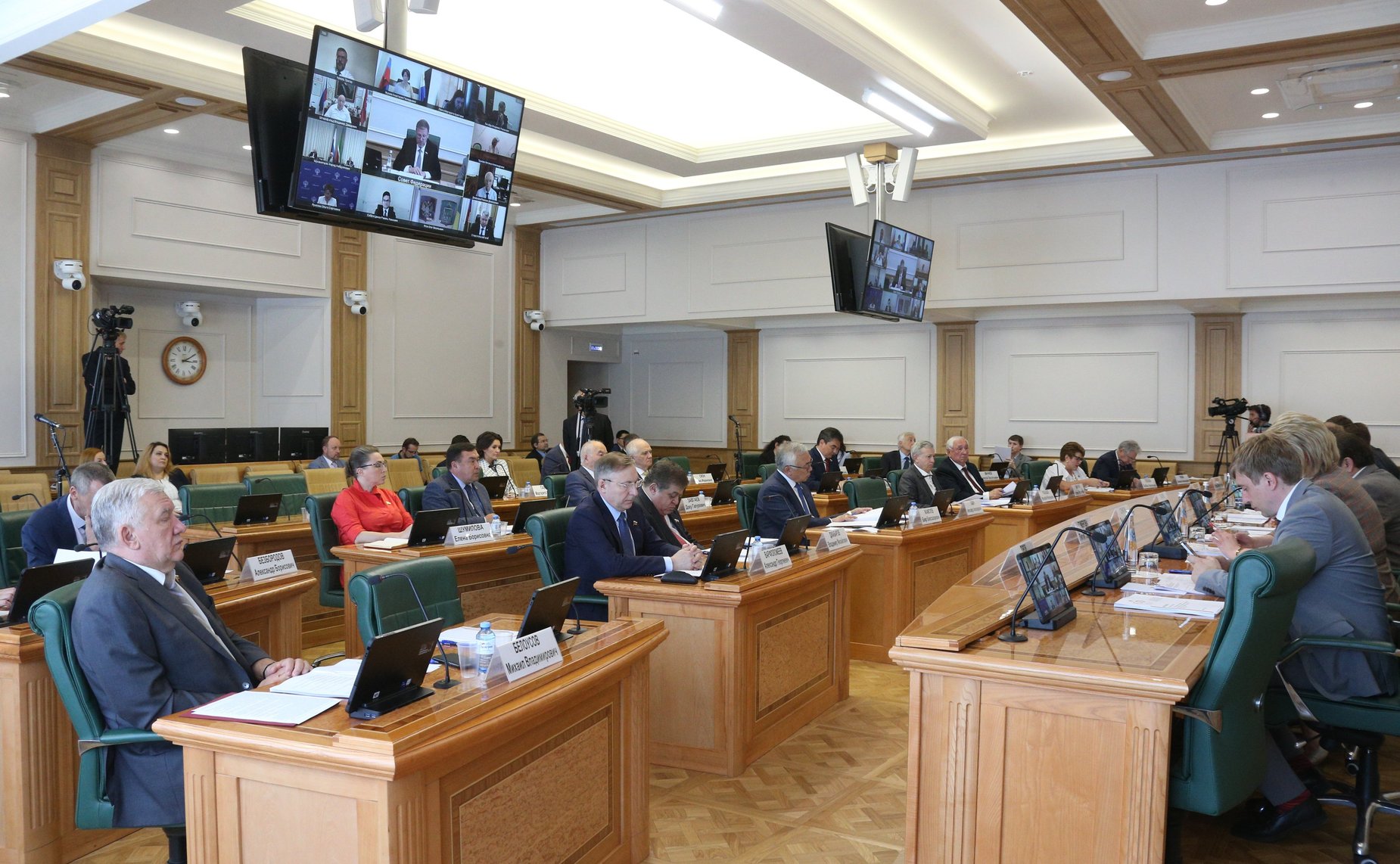 Заседание Совета по межнациональным отношениям и взаимодействию с религиозными объединениями при СФ