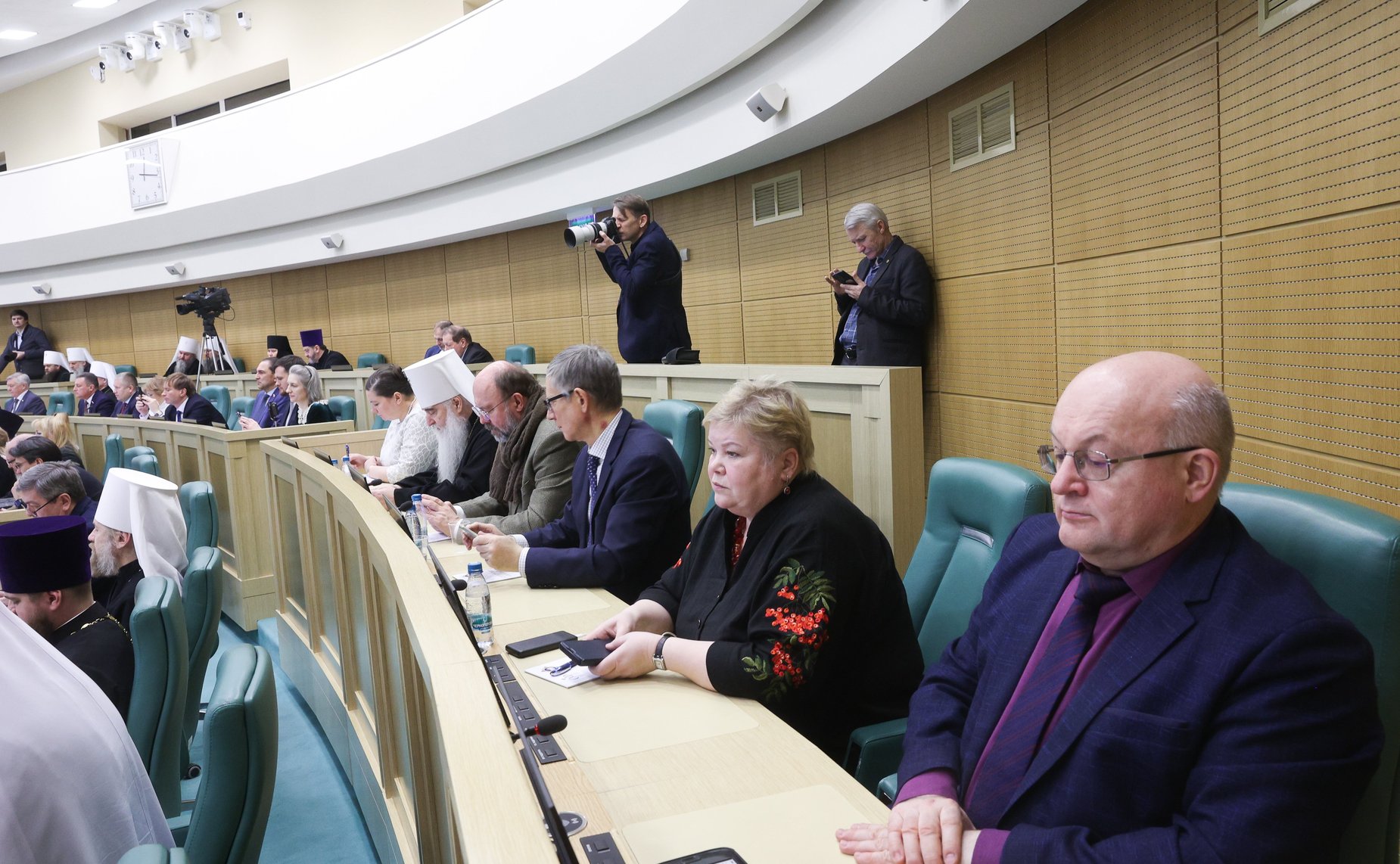 Пленарное заседание XIV Рождественских парламентских встреч