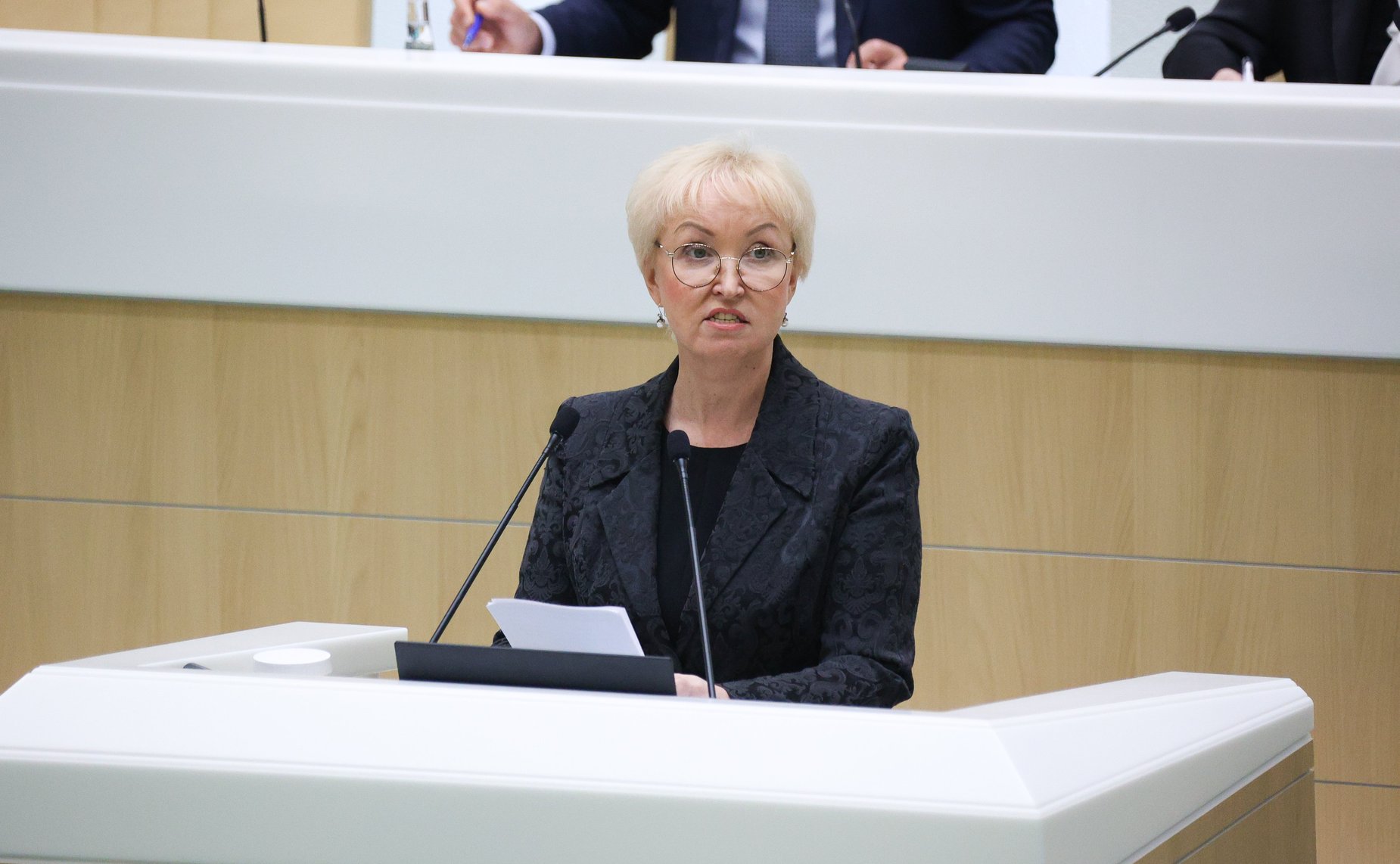 Исполняющая обязанности председателя Законодательного Собрания Ольга Шмаеник