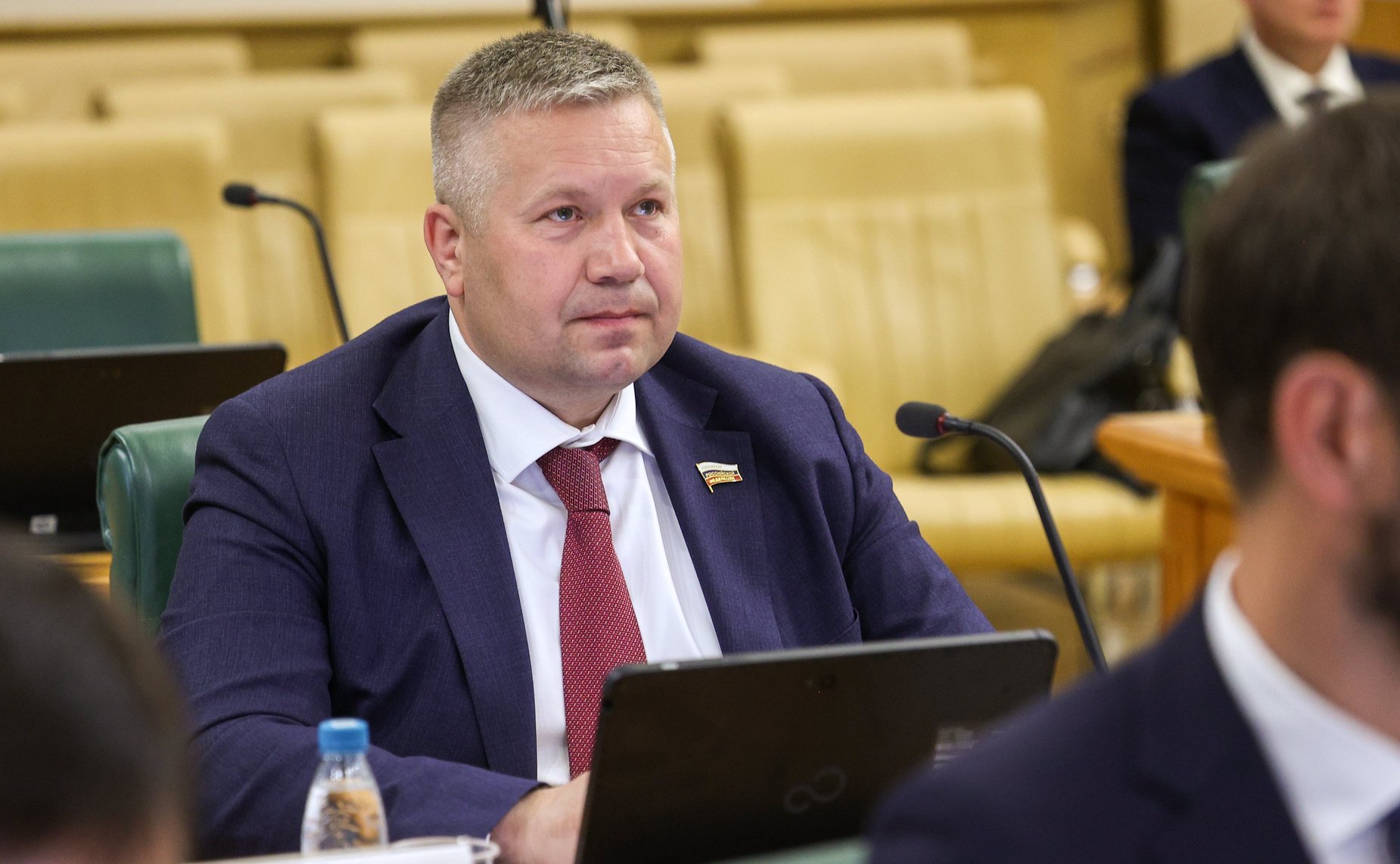 Денис Гусев