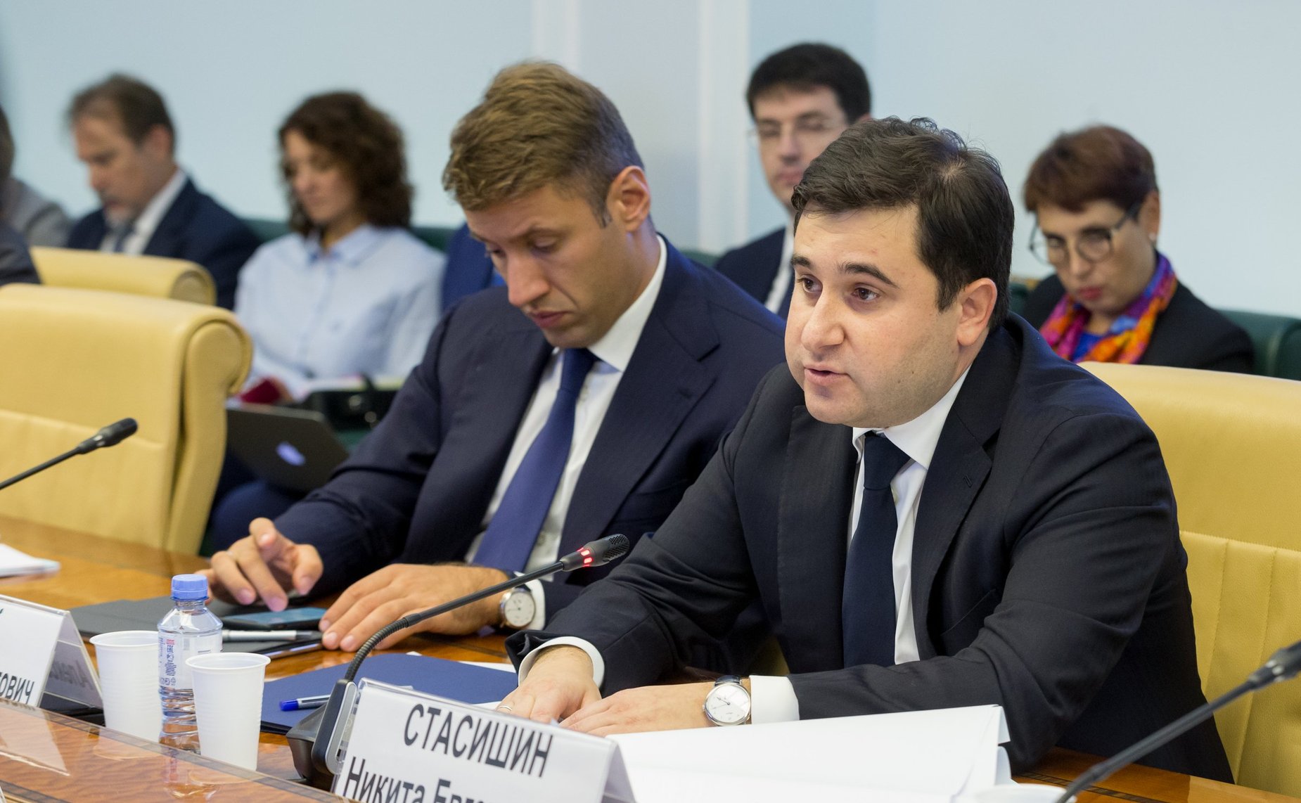 «Круглый стол» на тему «О ходе подготовки национального проекта по направлению «Жилье и городская среда»