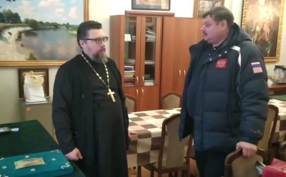 Сергей Колбин провел встречу с заведующим сектором по взаимодействию с Росгвардией Синодального отдела по взаимодействию с Вооруженными силами и правоохранительными органами Русской Православной Церкви иереем Романом Богдасаровым