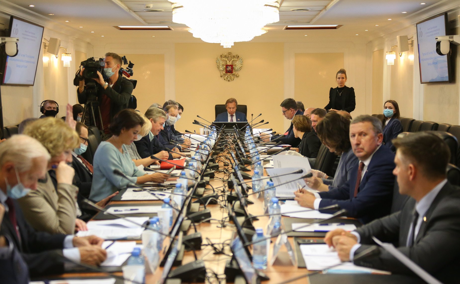 «Круглый стол» Временной комиссии СФ по информационной политике и взаимодействию со СМИ