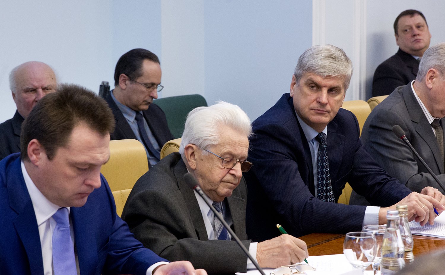 20-12 «Круглый стол» на тему «О повышении эффективности лесного комплекса» 10