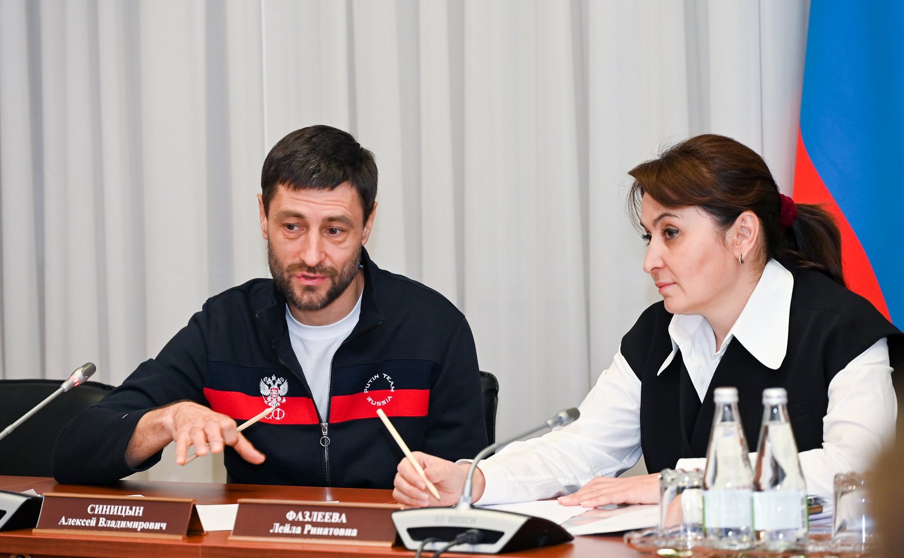 Сенаторы приняли участие в обсуждении актуальных вопросов в Государственном Совете Республики Татарстан