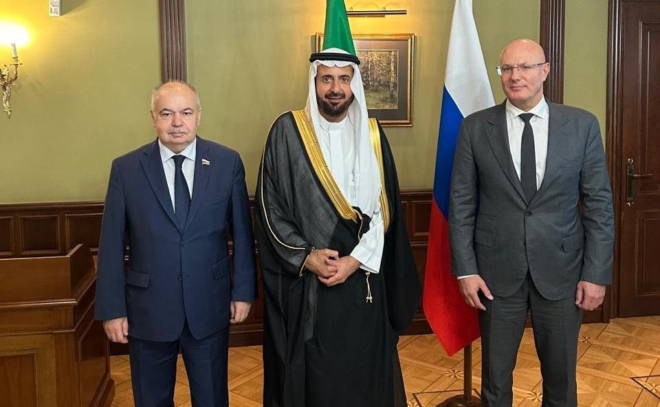 Ильяс Умаханов принял участие во встрече заместителя Председателя Правительства РФ Дмитрия Чернышенко с Министром по делам хаджа и умры Королевства Саудовская Аравия Тауфиком бен Фаузаном ар-Рабиа