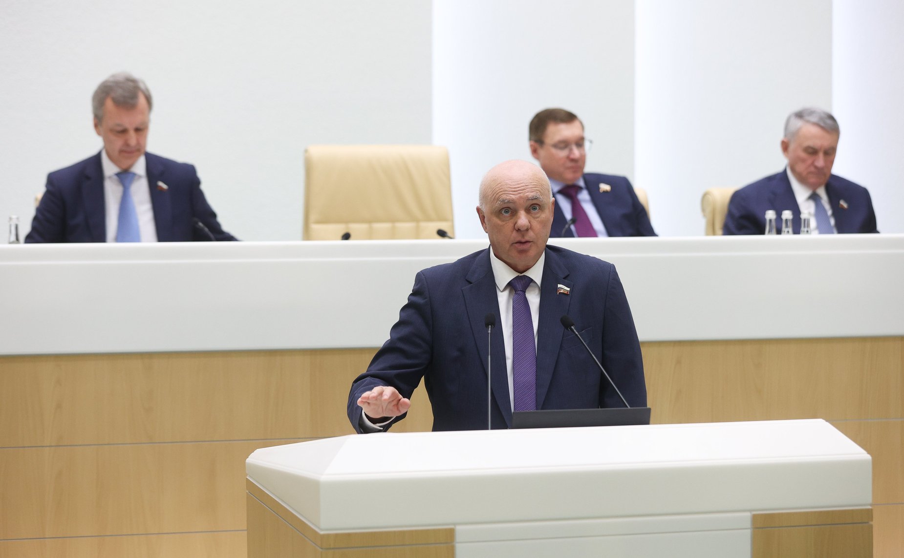 Андрей Шохин