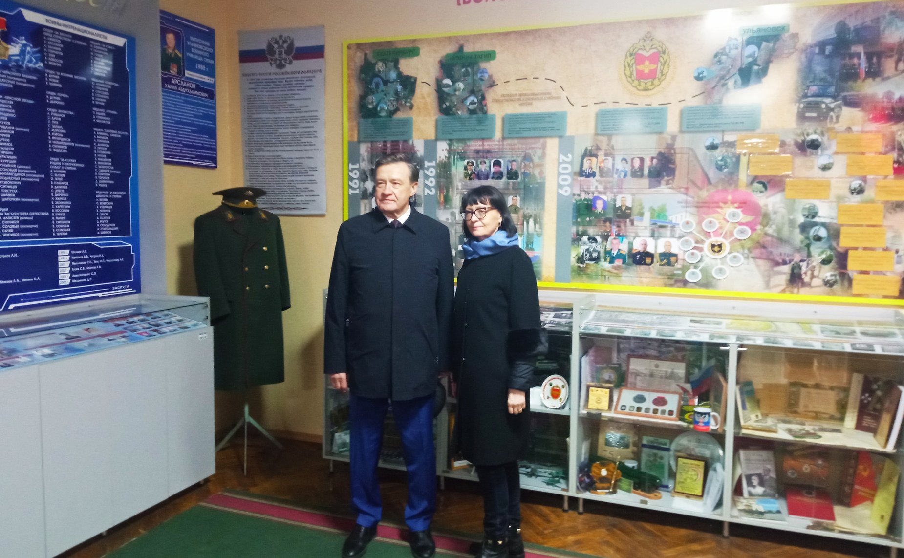 Сергей Рябухин принял участие в церемонии выпуска младших специалистов в Ульяновском учебном центре войск связи