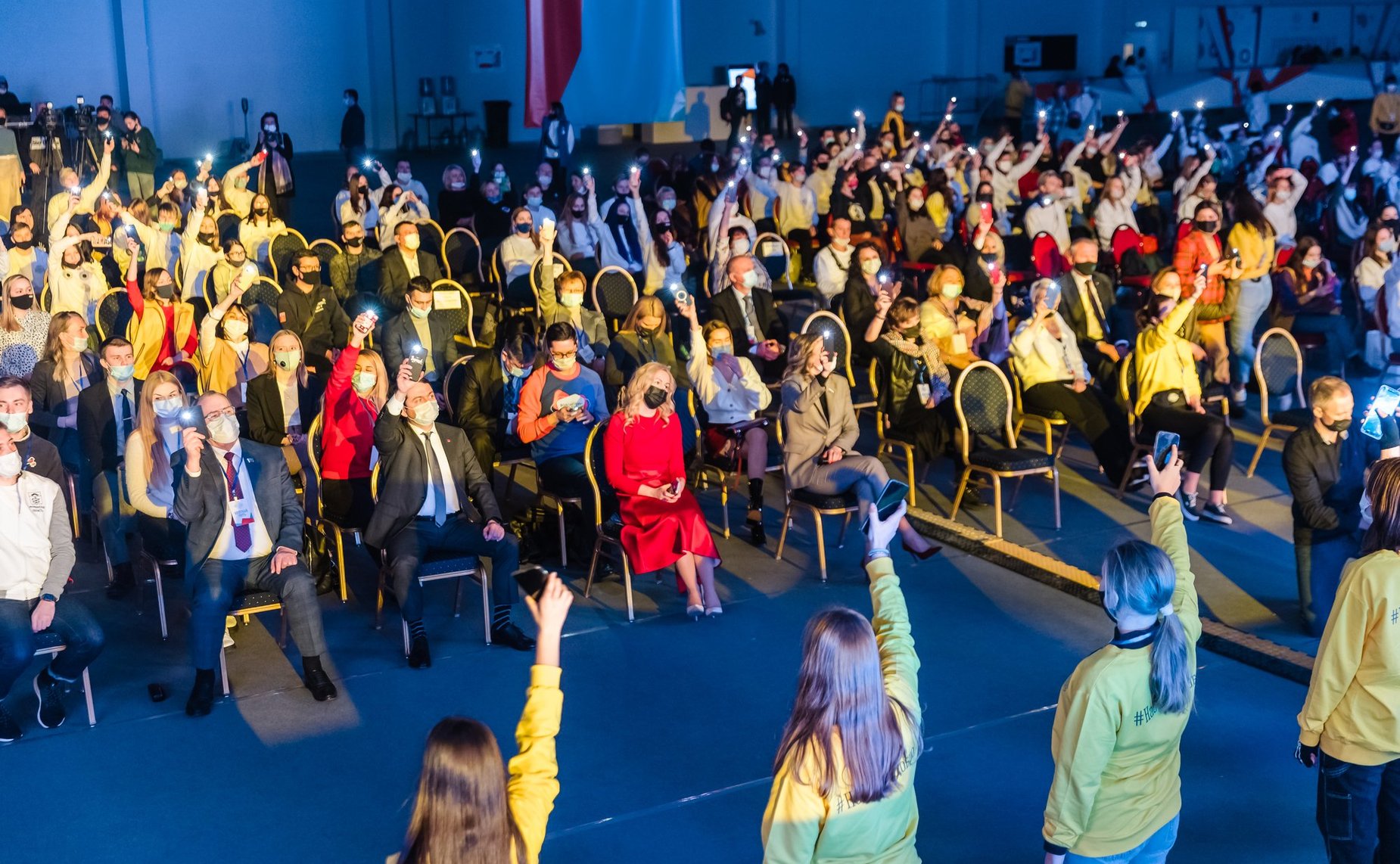 Татьяна Сахарова приняла участие в торжественном мероприятии в Мурманске, приуроченном к Дню добровольца