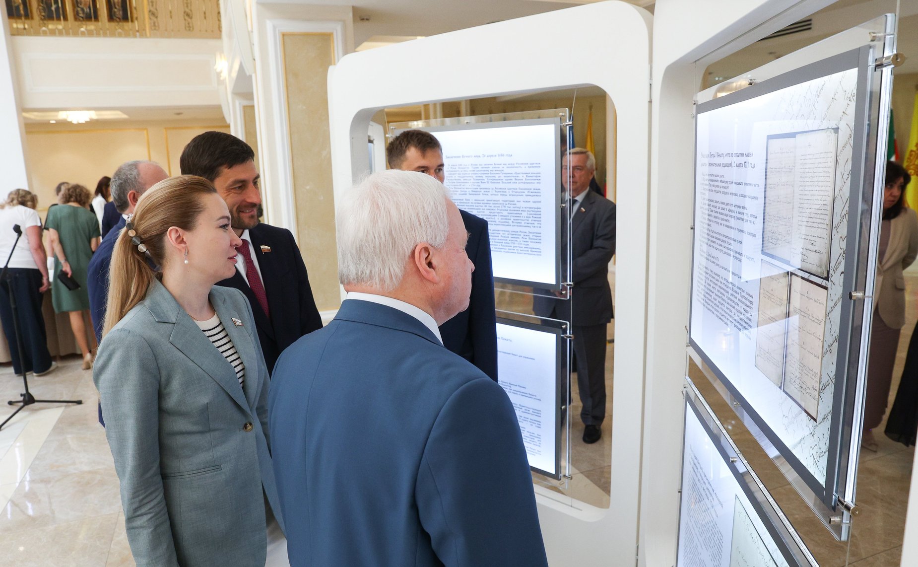 Открытие выставки в рамках проекта Совета Федерации «Сенатские чтения»
