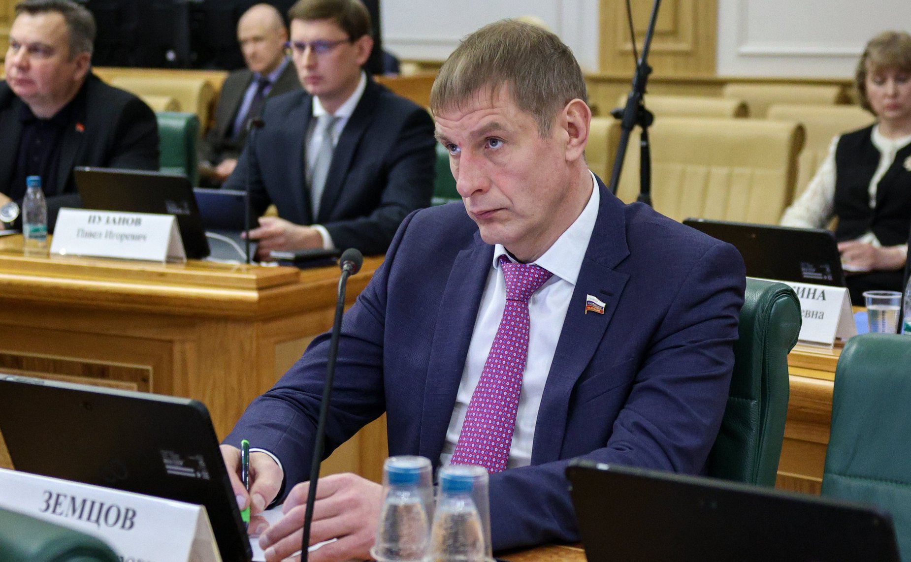 Олег Земцов