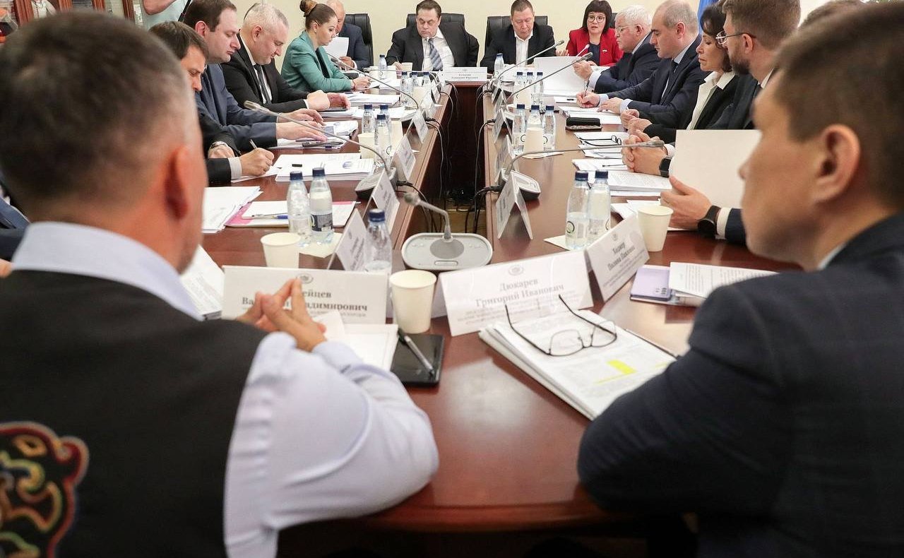 Григорий Ледков принял участие в заседании Комитета по делам национальностей Государственной Думы