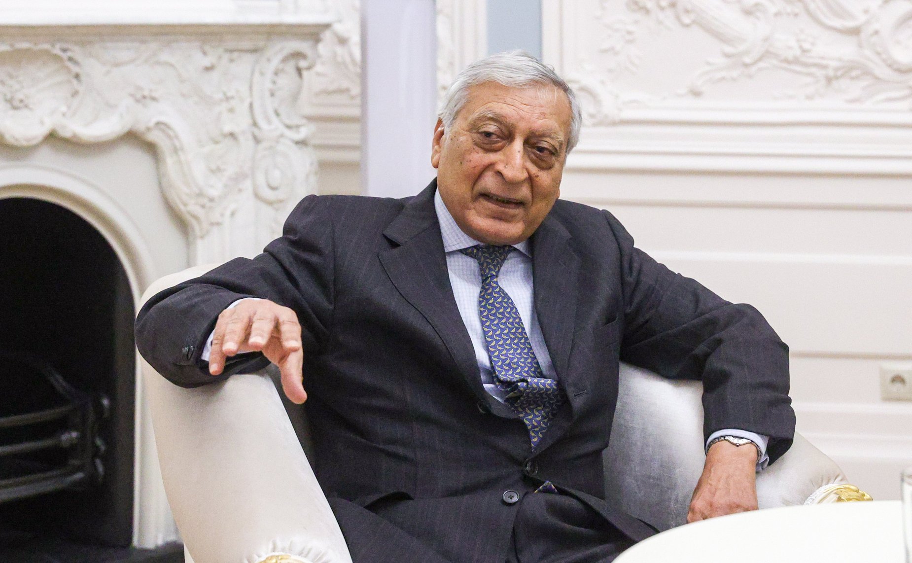 Встреча заместителя Председателя Совета Федерации Константина Косачева с президентом Университета им. Джавахарлала Неру (Индия) профессором Канвалом Сибалом