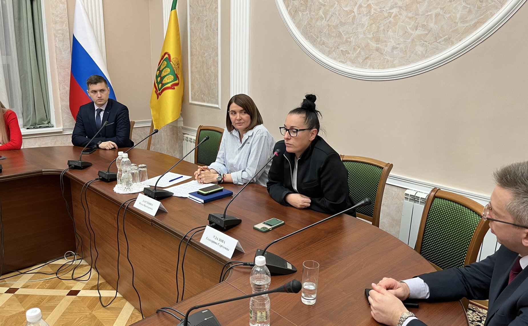 Юлия Лазуткина встретилась с молодыми парламентариями Пензенской области