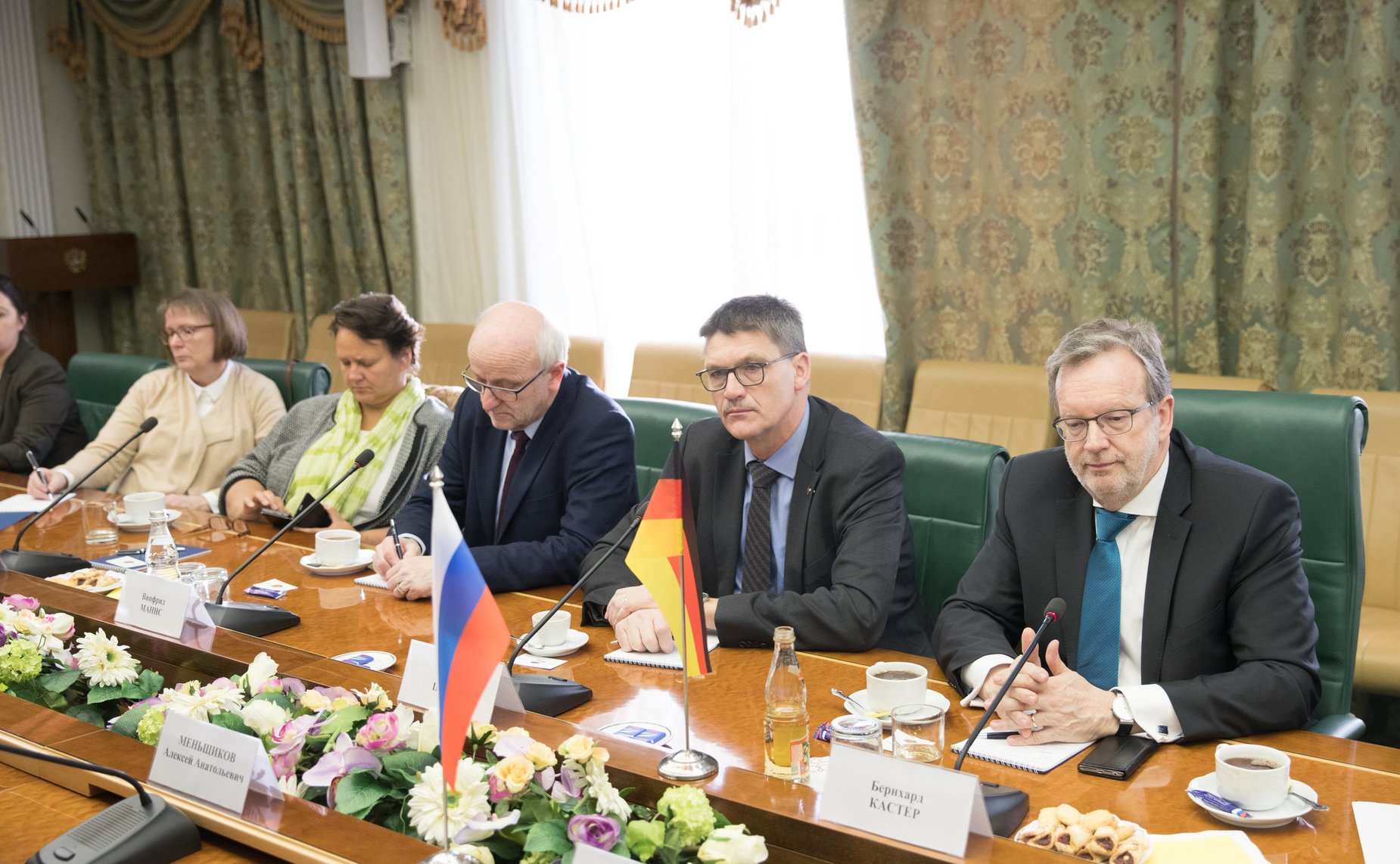 Встреча О. Мельниченко с депутатом Бундестага, членом правления Германо-Российского Форума Бернхардом Кастером