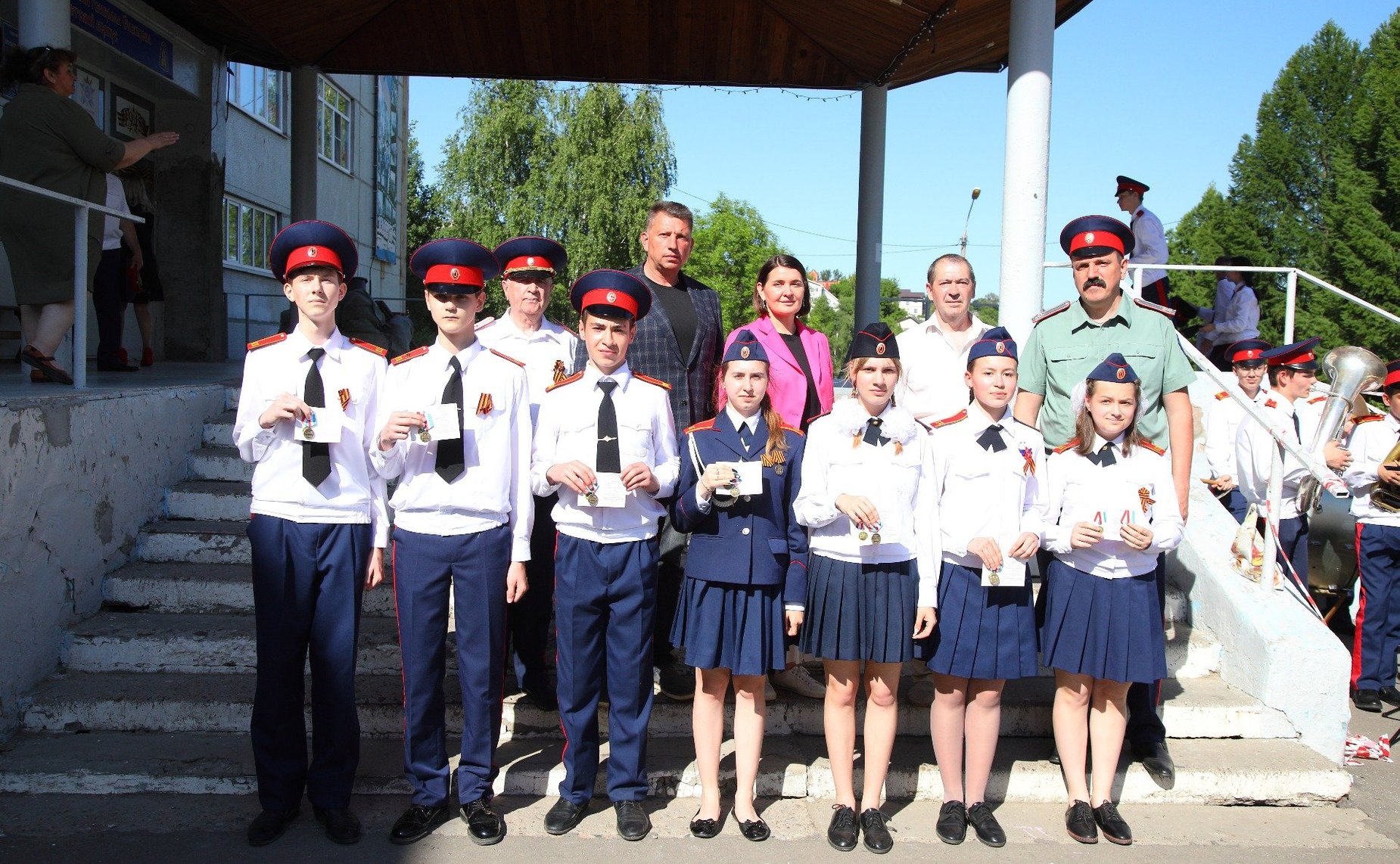 Юлия Лазуткина посетила Пензенский казачий генерала Слепцова кадетский корпус (средняя школа № 46)