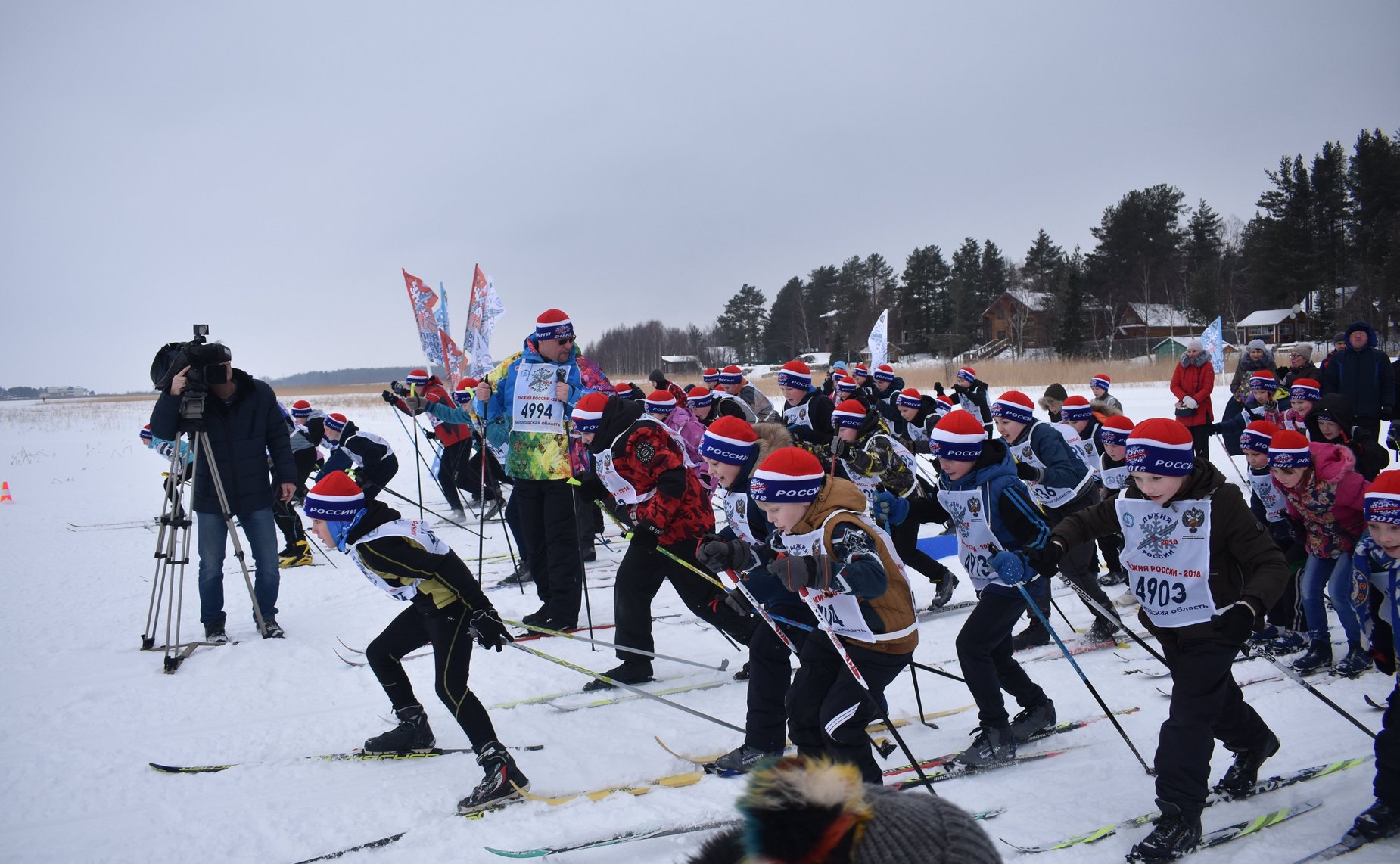 Вице-спикер принял участие в обсуждении путей развития Образовательного центра – кадетской школы «Корабелы Прионежья», а также дал старт гонке «Лыжня России»