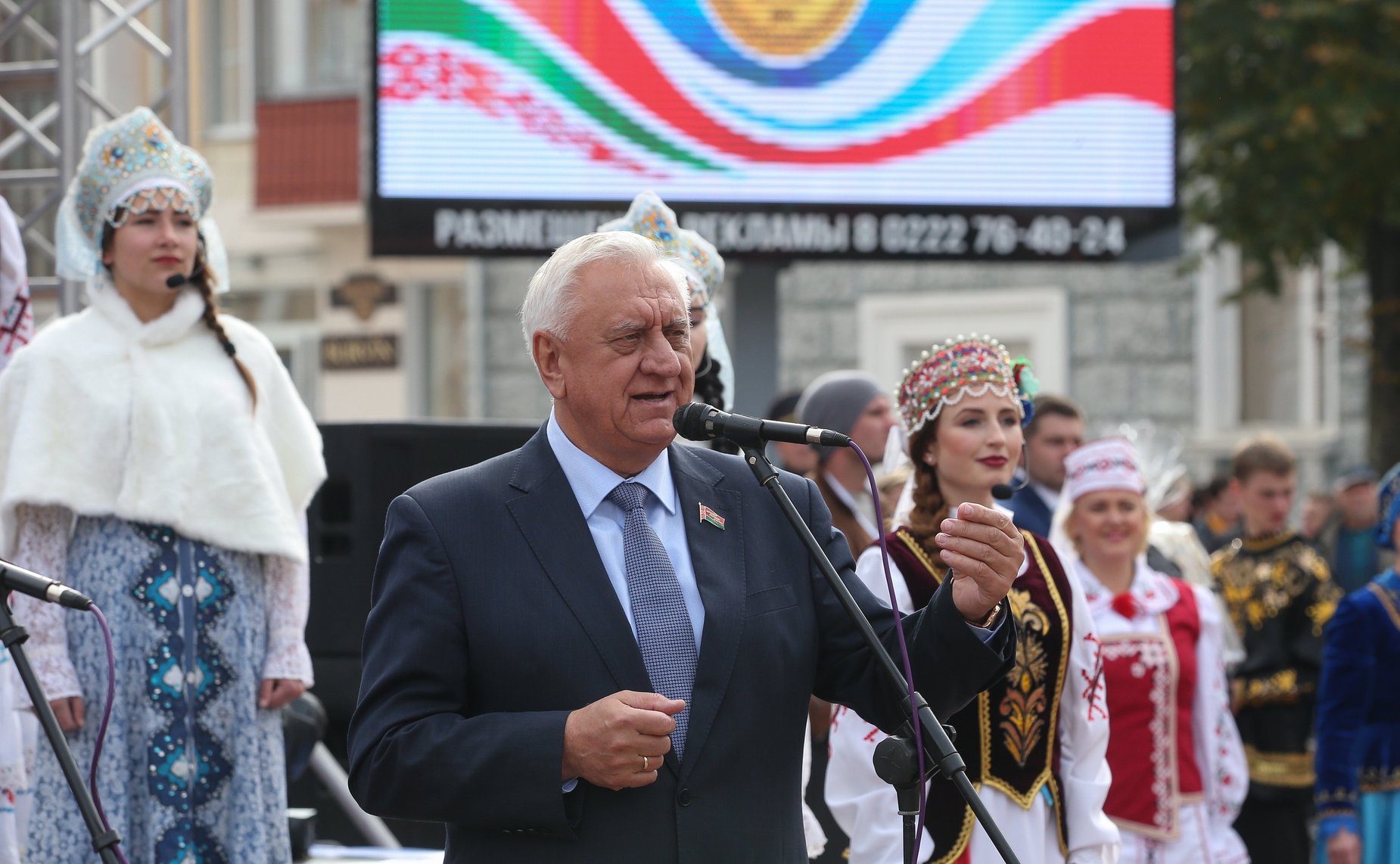 Председатели верхних палат парламентов России и Беларуси В. Матвиенко и М. Мясникович открыли в Могилеве выставку ремесел