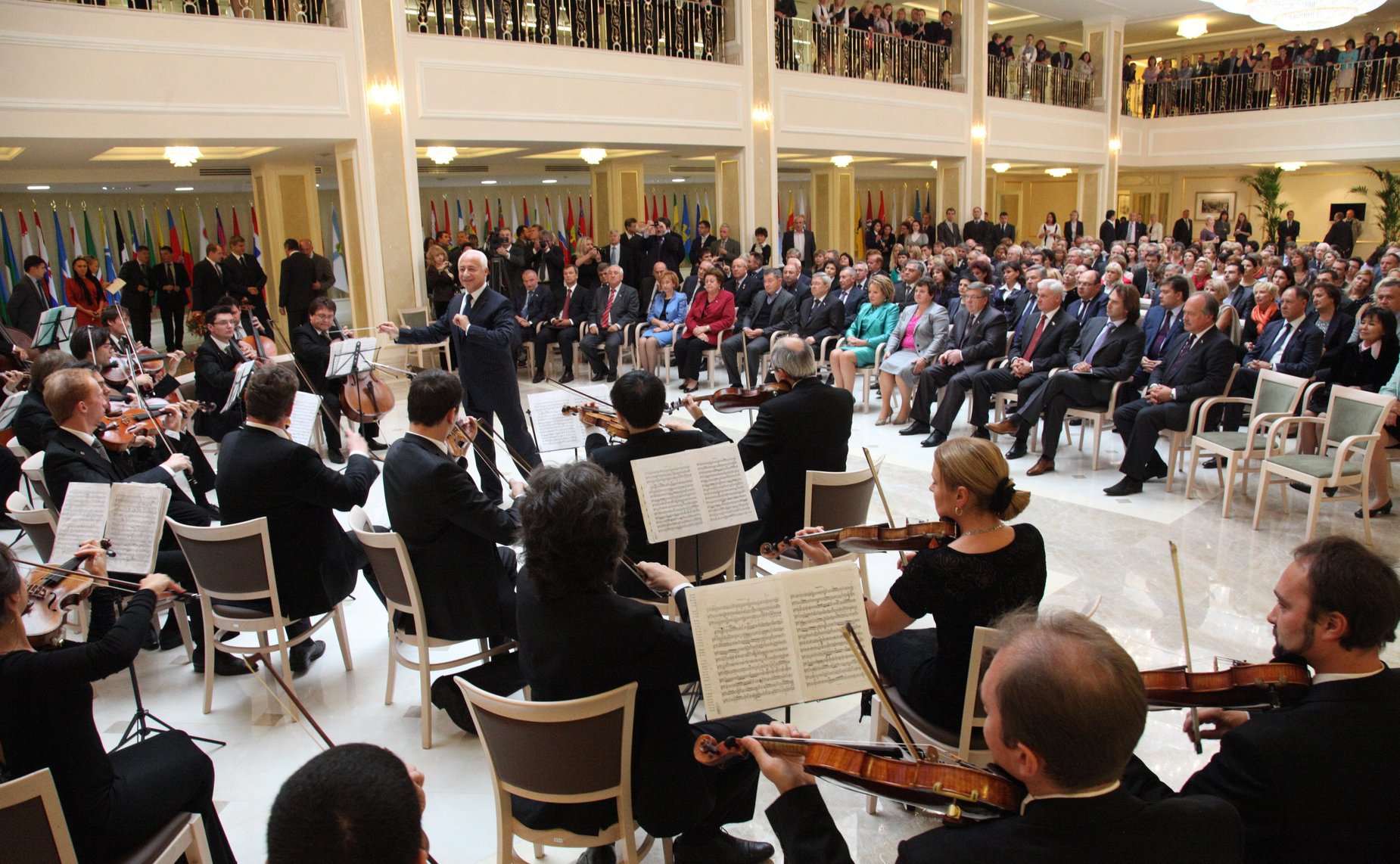 Выступление коллектива «Виртуозы Москвы» под руководством Владимира Спивакова в Совете Федерации, 2012