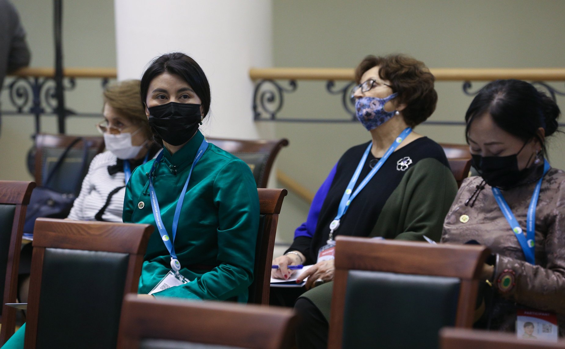 Дискуссионная сессия «Развитие и поддержка гражданских активностей и общественных институтов как основное условие успешной государственной политики. Международный опыт государственно-общественного взаимодействия»