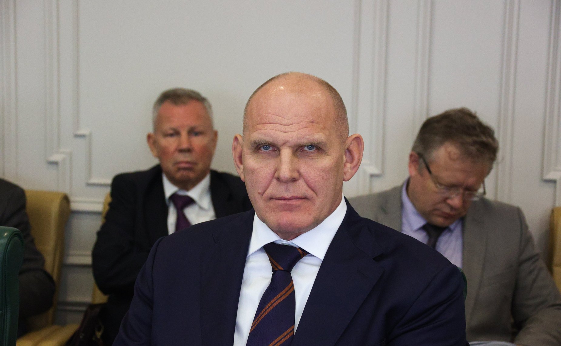 Александр Карелин