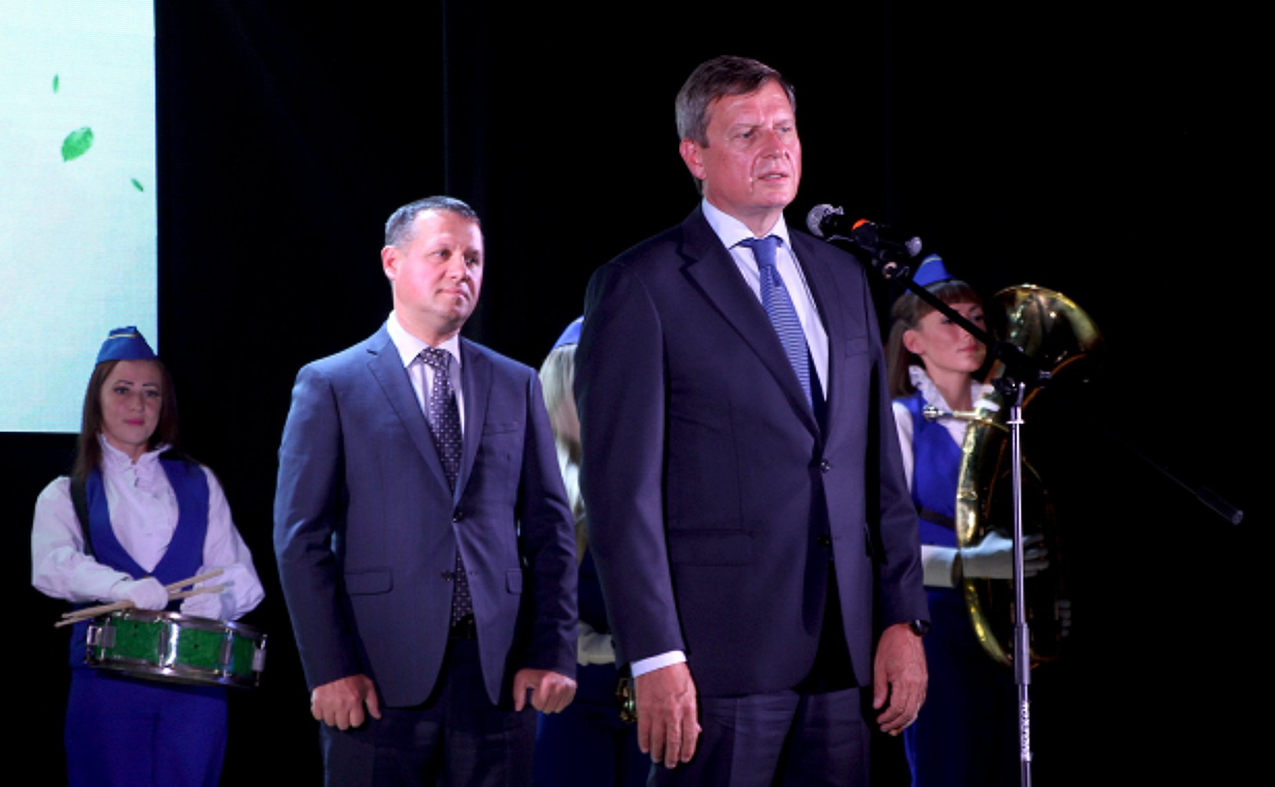 Маргарита Павлова и Андрей Епишин вручили Гран-при всероссийского кинофестиваля «Надежда. Челябинск — 2023» документальному фильму, снятому в тульской колонии