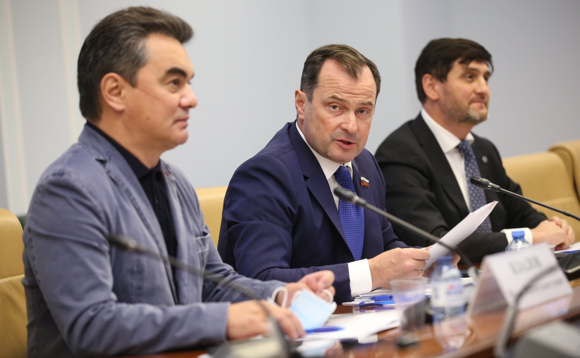 «Круглый стол» на тему «О мерах по повышению уровня расчетов потребителей на розничном рынке электрической энергии»