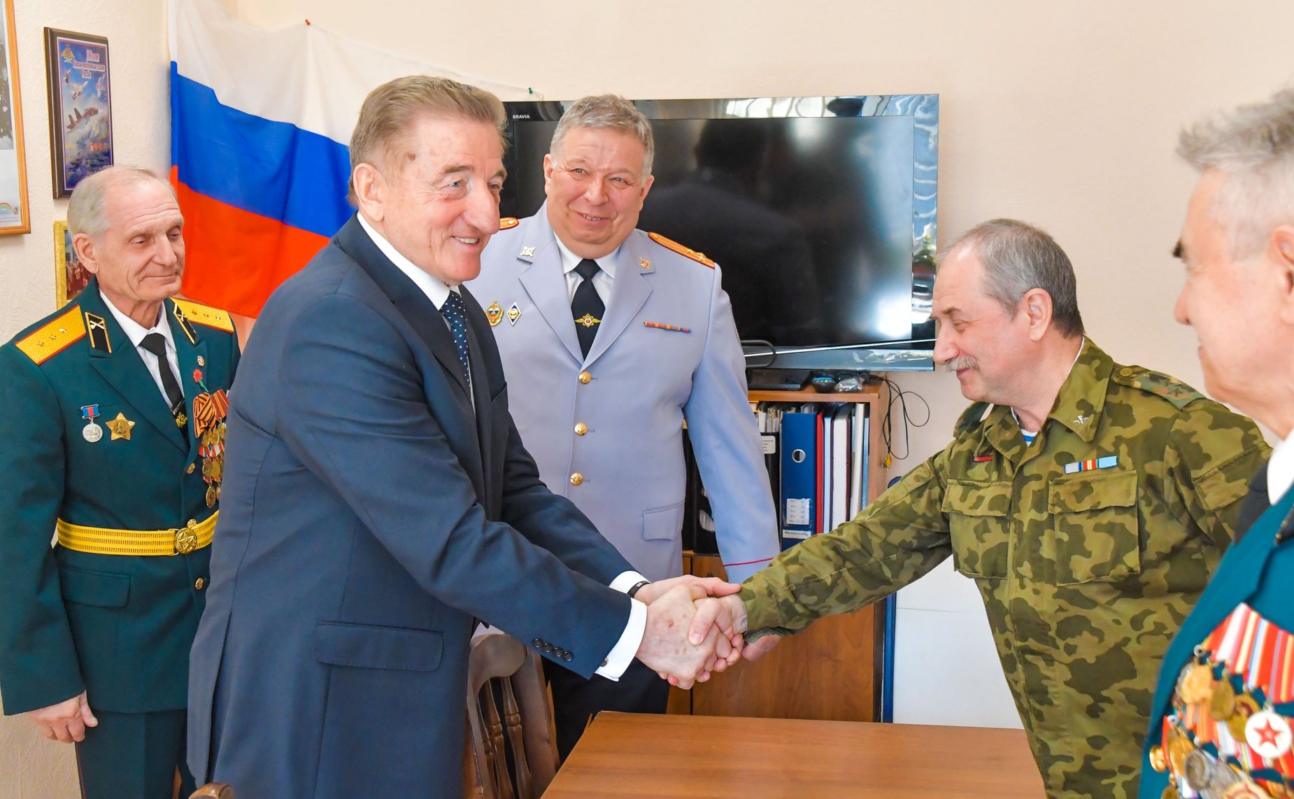 Сергей Лукин провел встречу с активом общественной организации ветеранов (пенсионеров) войны, труда, Вооруженных сил и правоохранительных органов Советского района г. Воронежа