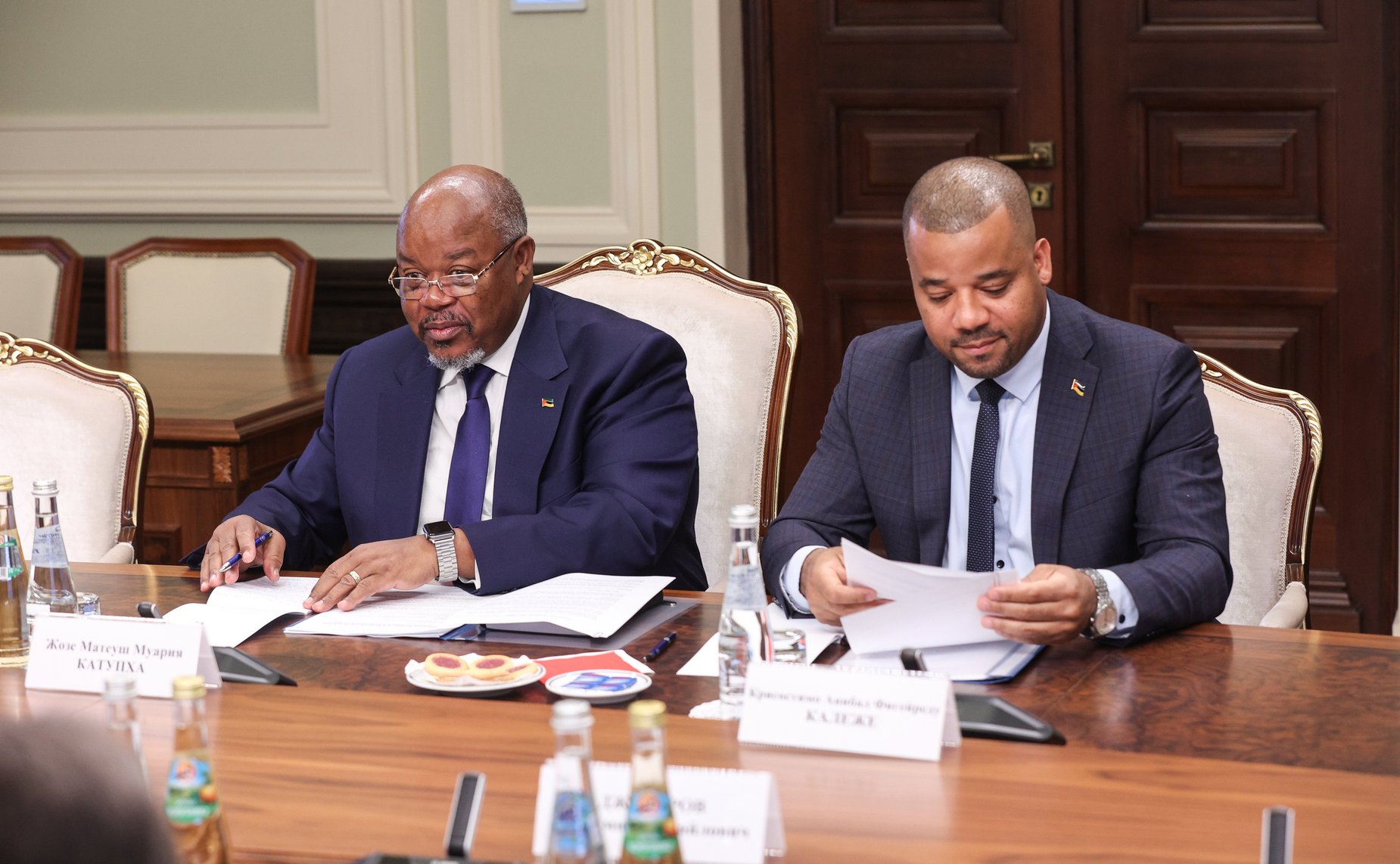 Григорий Карасин встретился с Чрезвычайным и Полномочным Послом Республики Мозамбик в Российской Федерации Жузе Матеушем Муарией Катупхой