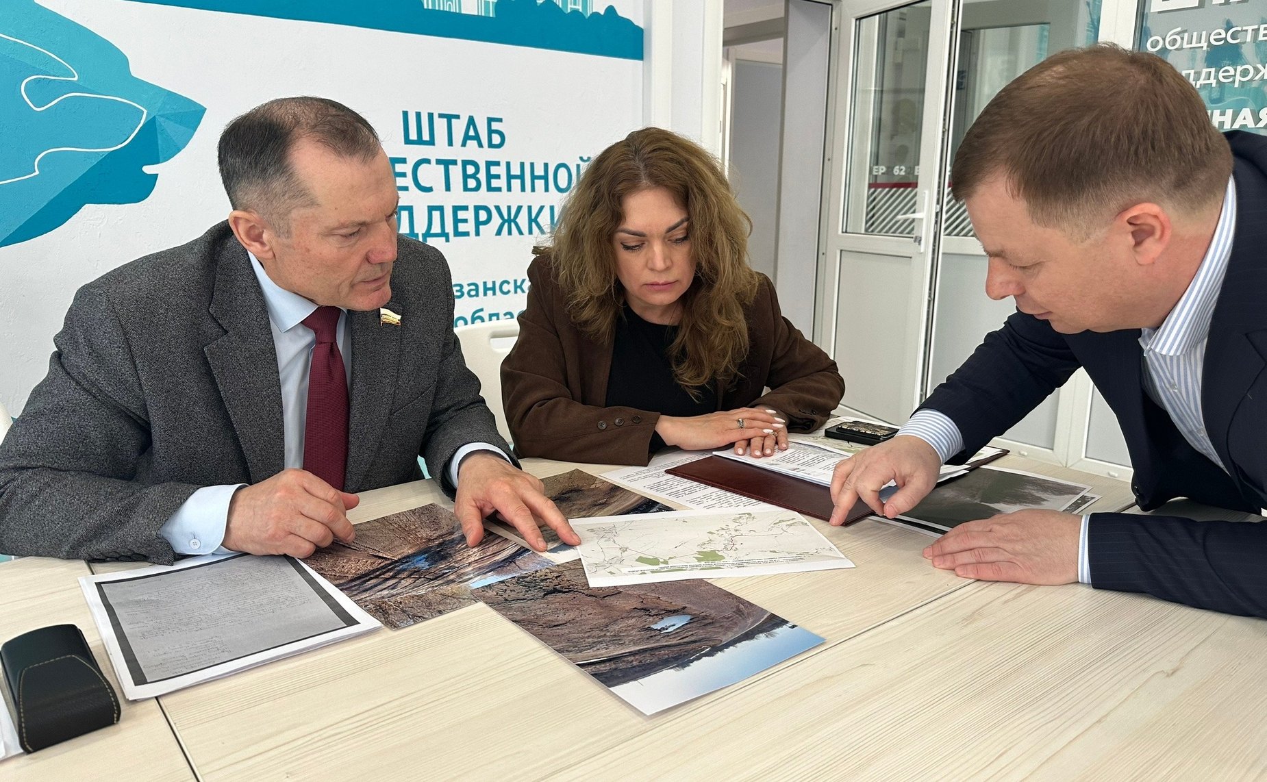 Игорь Мурог провел прием граждан в Штабе общественной поддержки Рязанской области